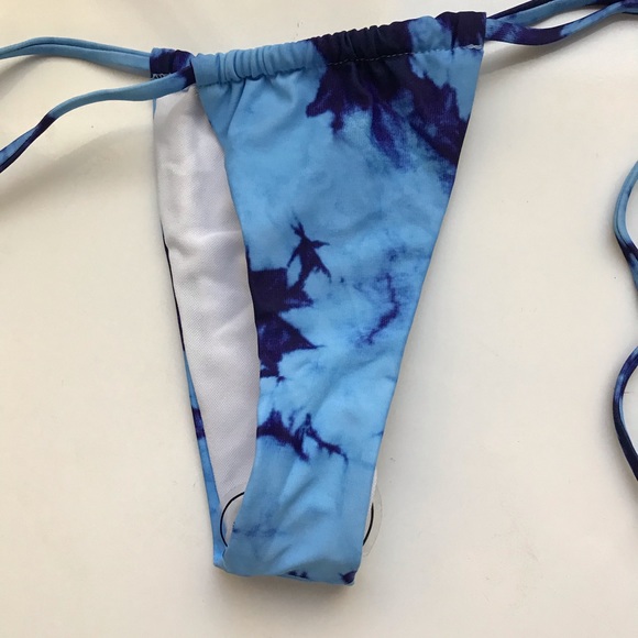 Blue tie dye bikini with side tie, size S New with tags - Picture 4 of 9